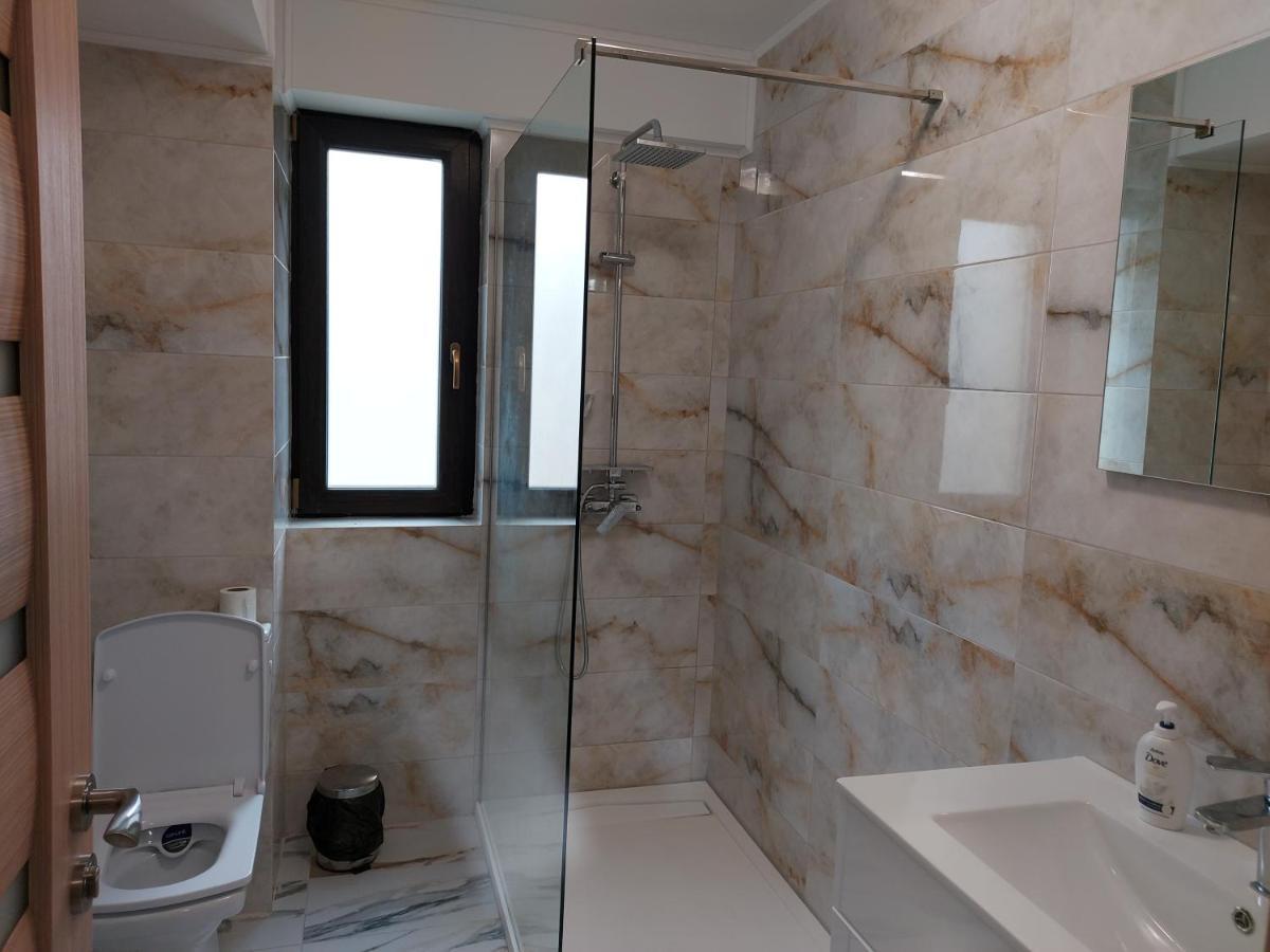Apartamento Bya Brown Valea Lupului  Exterior foto