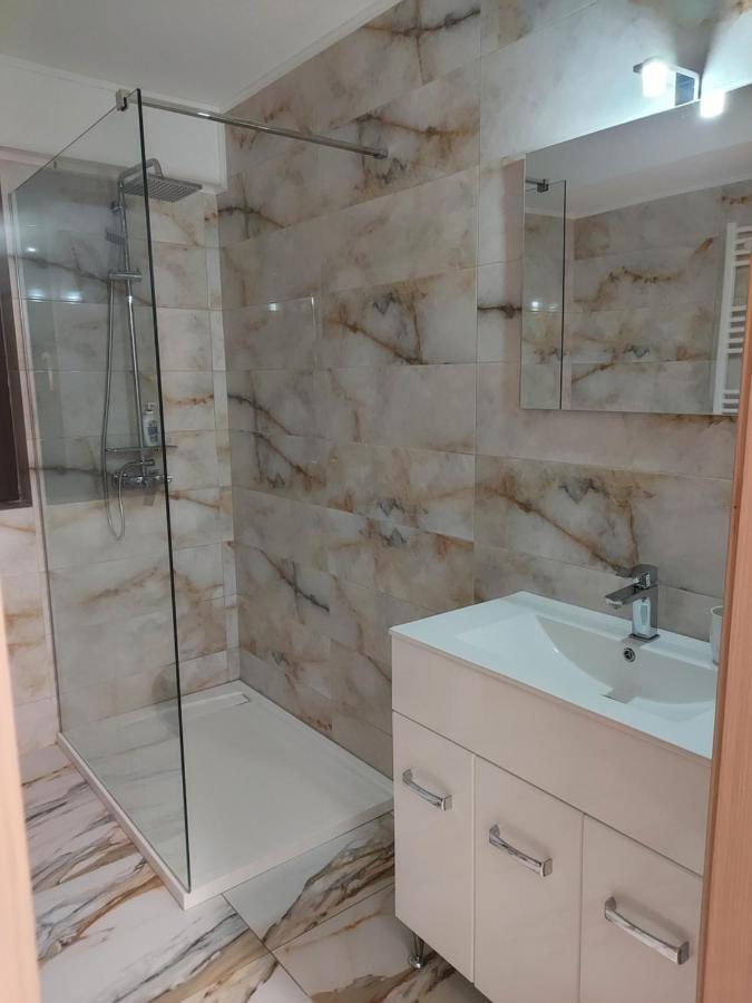 Apartamento Bya Brown Valea Lupului  Exterior foto