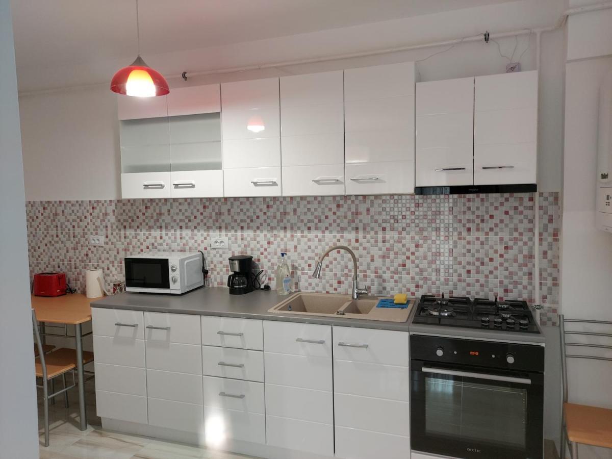 Apartamento Bya Brown Valea Lupului  Exterior foto